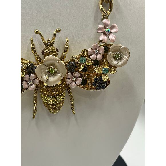 Betsey Johnson Vintage Enchanted Floral Garden Beetle Queen Bee Moth Necklace - Picture 4 of 13